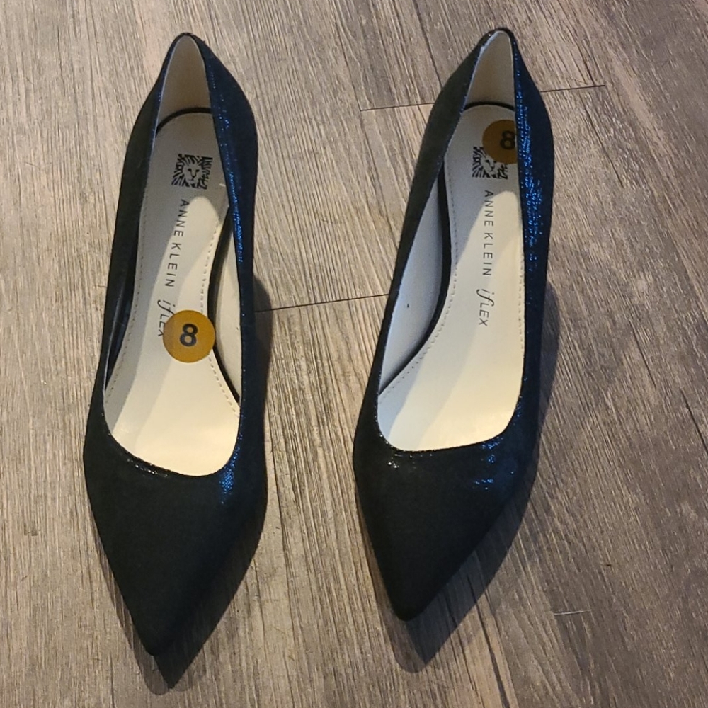Ladies shoes New 8m